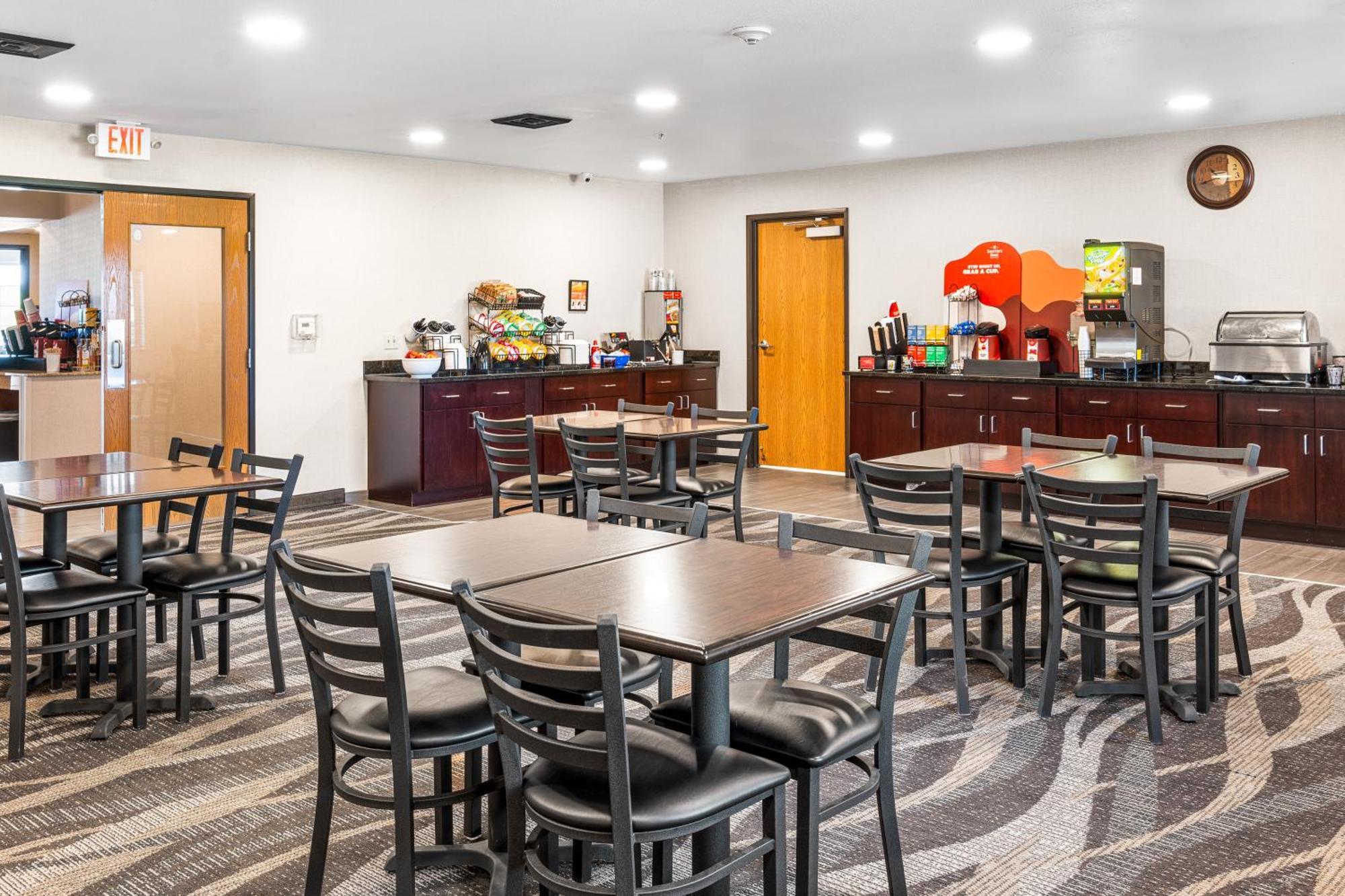 Boarders Inn & Suites By Cobblestone Hotels - Shawano Ngoại thất bức ảnh