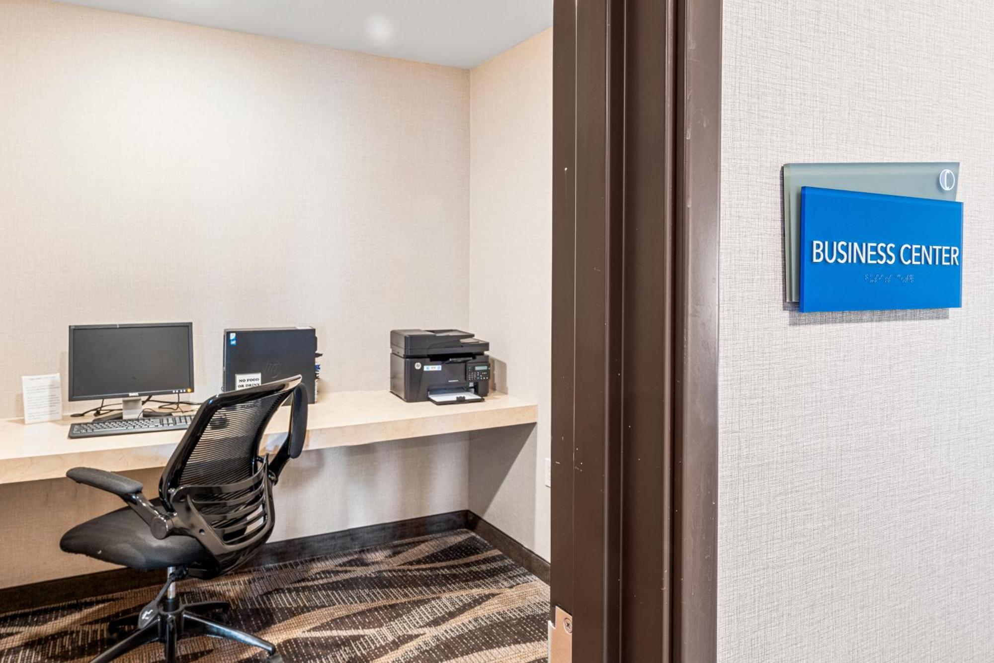 Boarders Inn & Suites By Cobblestone Hotels - Shawano Ngoại thất bức ảnh