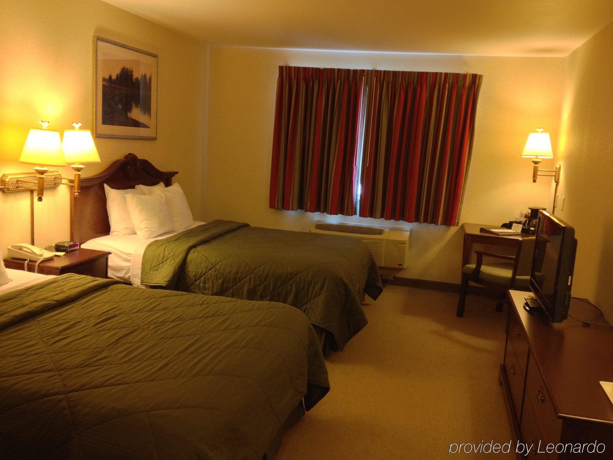 Boarders Inn & Suites By Cobblestone Hotels - Shawano Ngoại thất bức ảnh