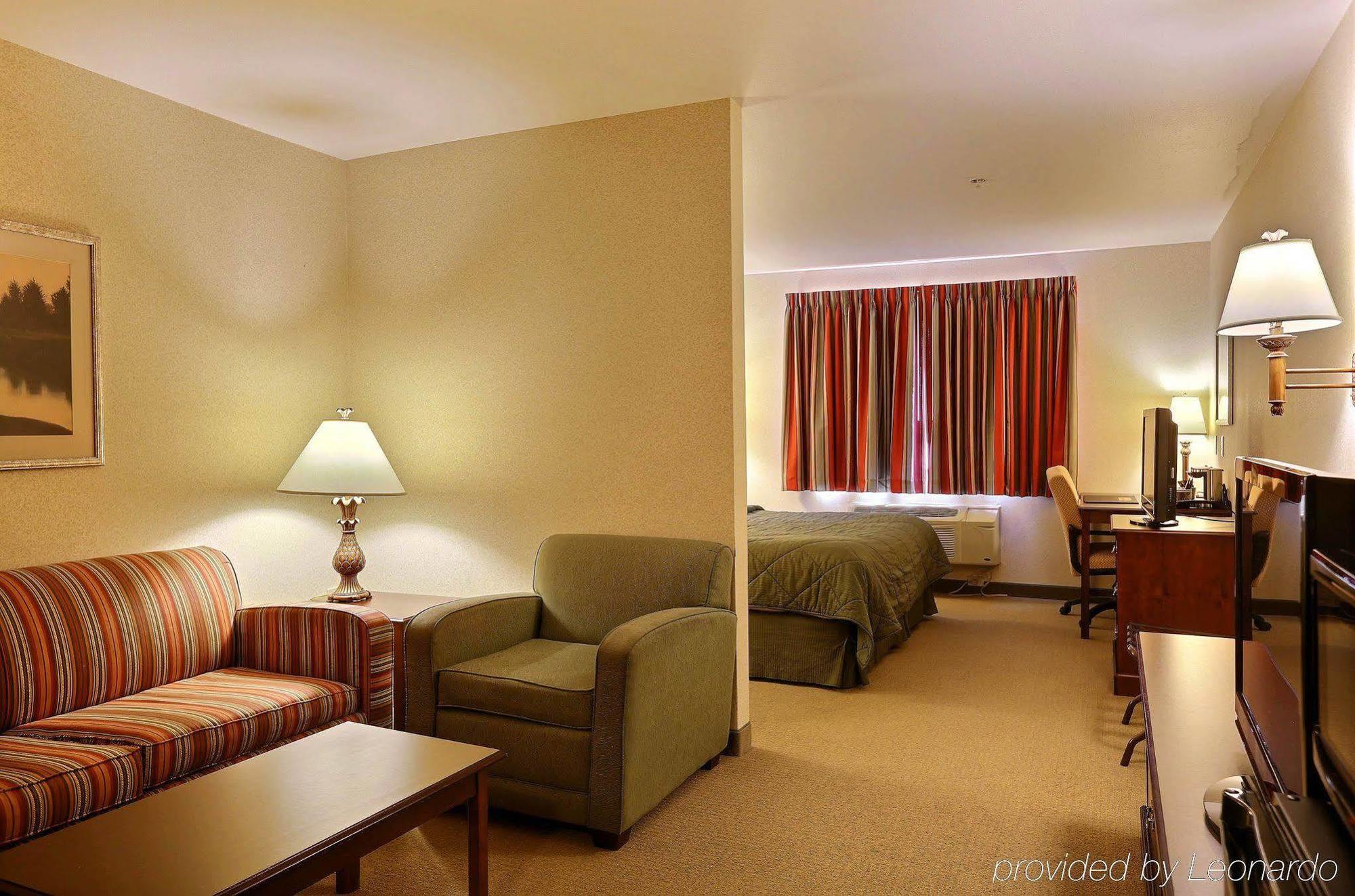 Boarders Inn & Suites By Cobblestone Hotels - Shawano Ngoại thất bức ảnh